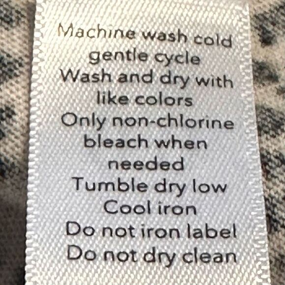 Athleta Organic Daily Cheetah Print Crew Neck Tee Shirt - Picture 6 of 7